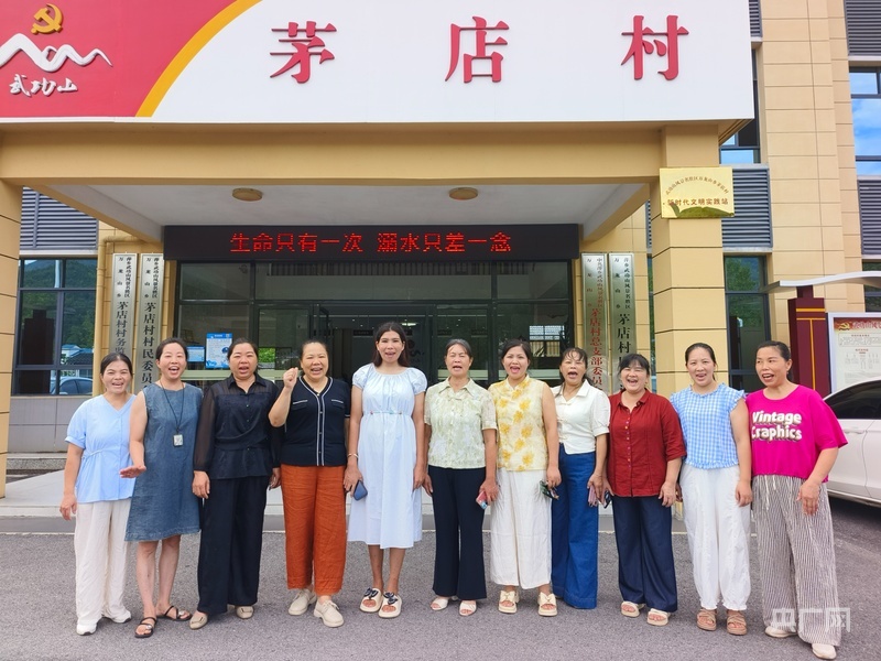 “武功山巾帼直播团”成员（央广网发 图片由受访者提供）