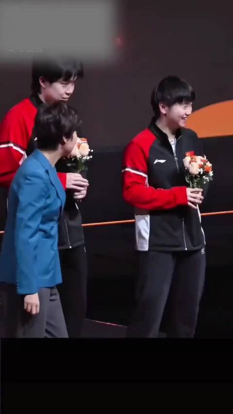 张怡宁发言引王楚钦畅怀大笑