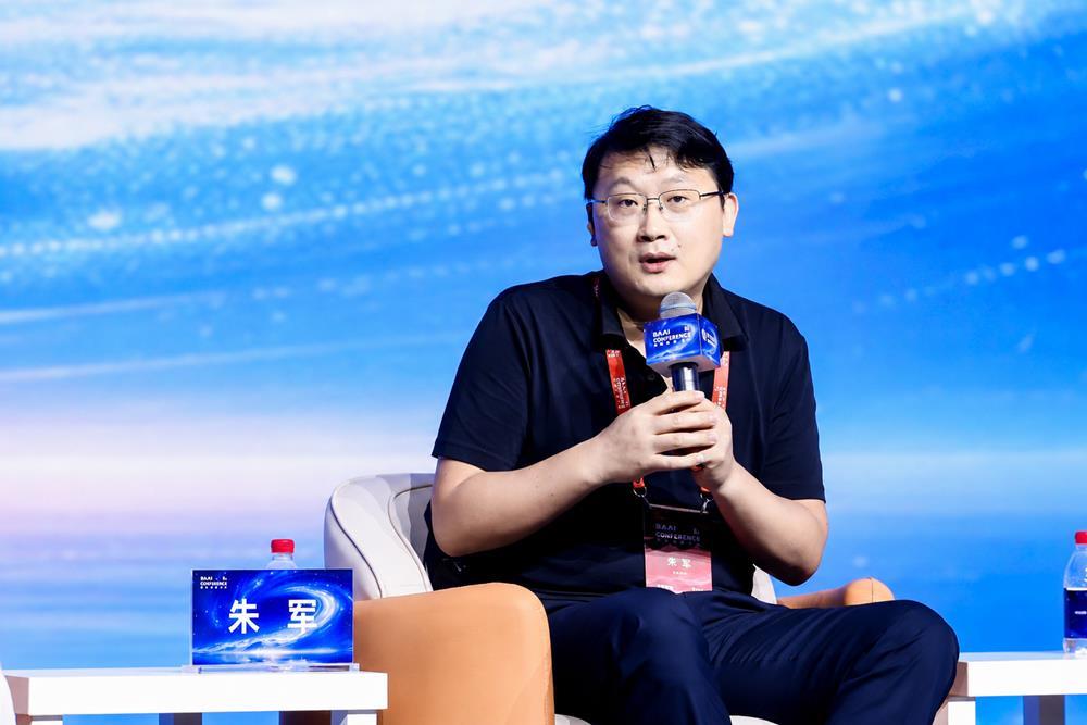 4位AI大牛对话50分钟！编程是AI胜负手、Claude“神话”模型是自然结果、降token是正确的