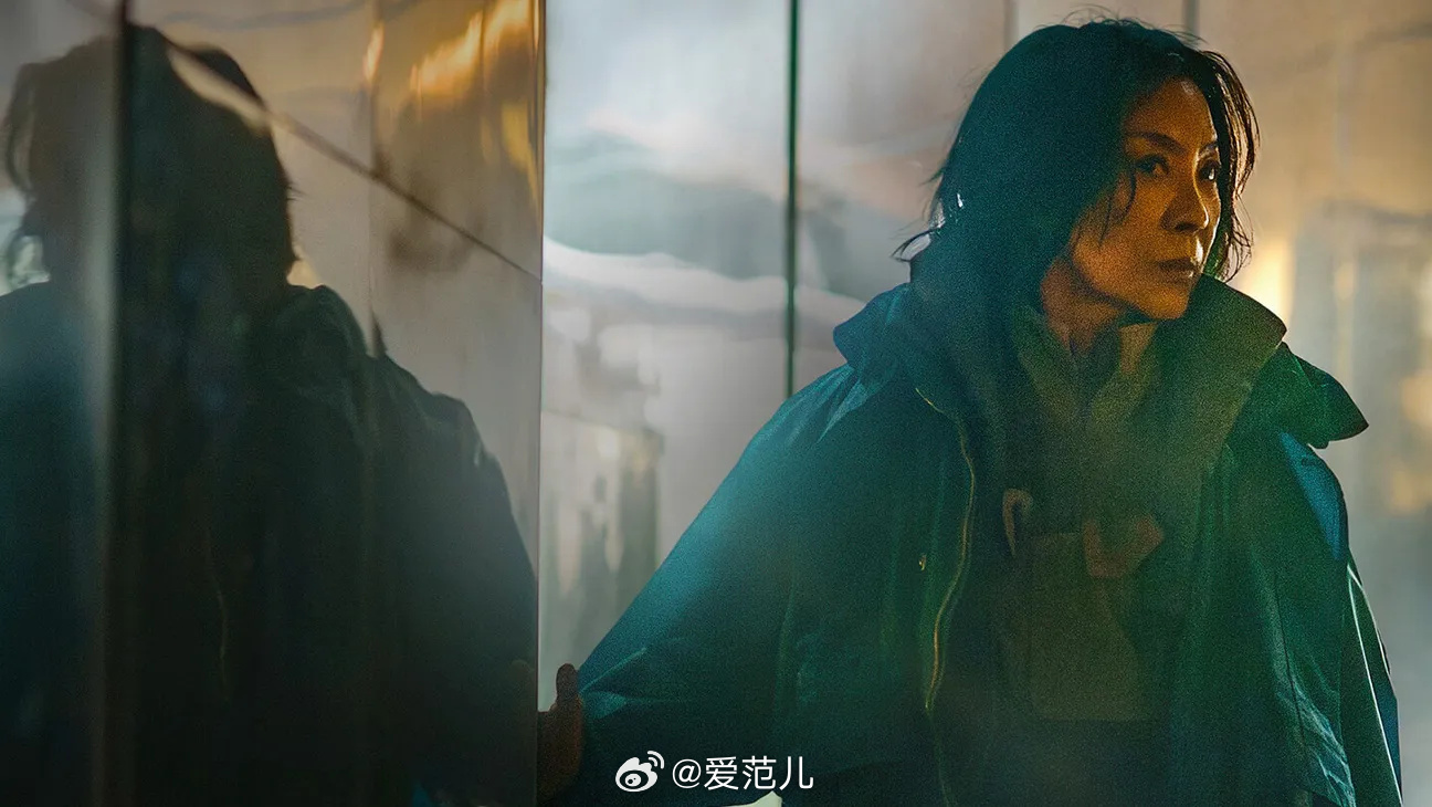 【《银翼杀手 2099》发布新预告,杨紫琼与亨特·莎弗追查复制人失踪