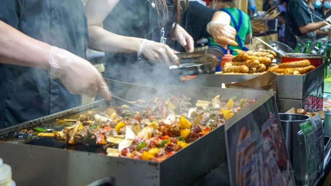 摄图网_501642551_上海夜市_(企业商用).jpg