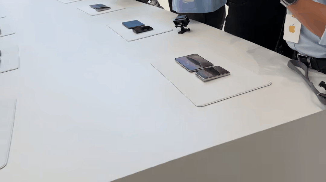 数码博主抢iPhoneDuo拍视频引争议【数码博主被指苹果发布会抢i