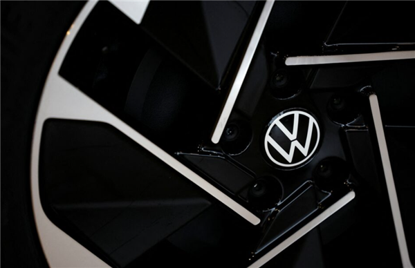 大众为了降本有多拼:撸掉三分之一高管!