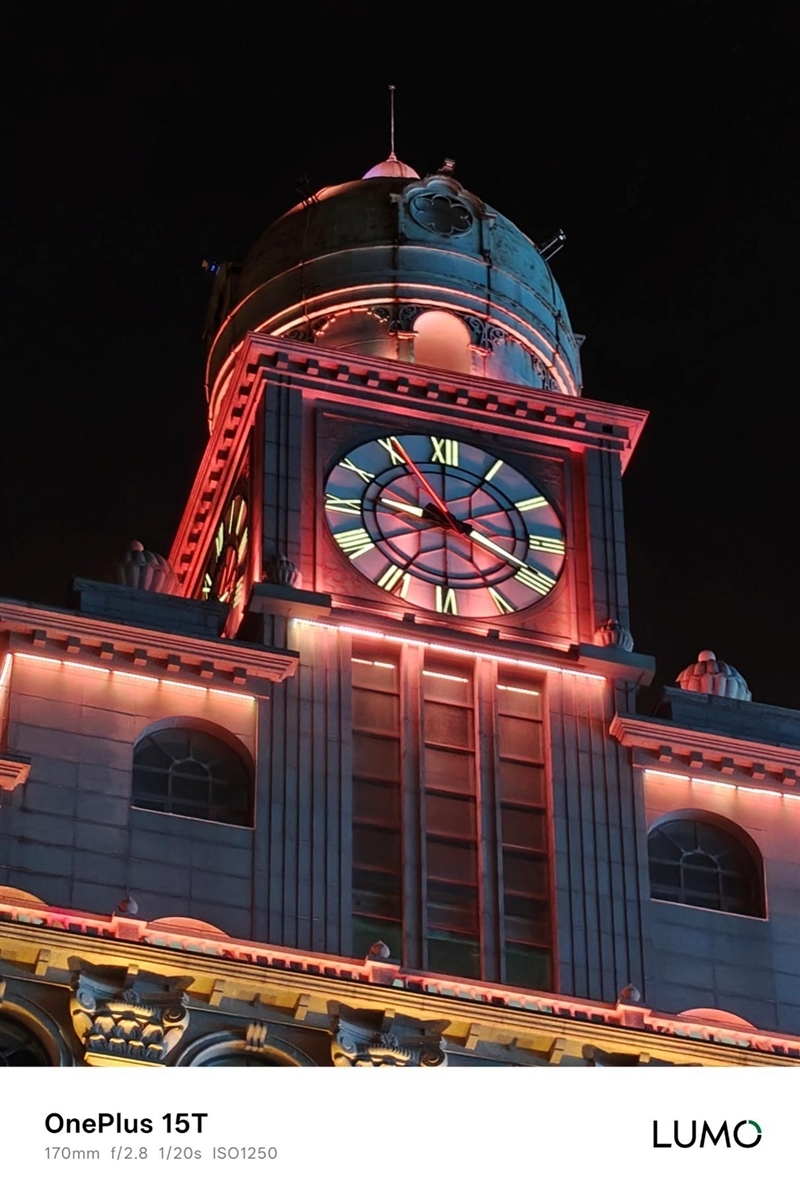 小屏不妥协配置反升级！一加15T手机深度评测：小巧玲珑的满血性能旗舰