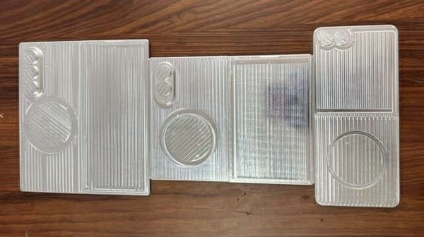 三星折叠屏新机模型（下同）