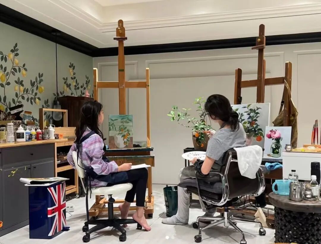 金熙英晒着自己和女儿的日常