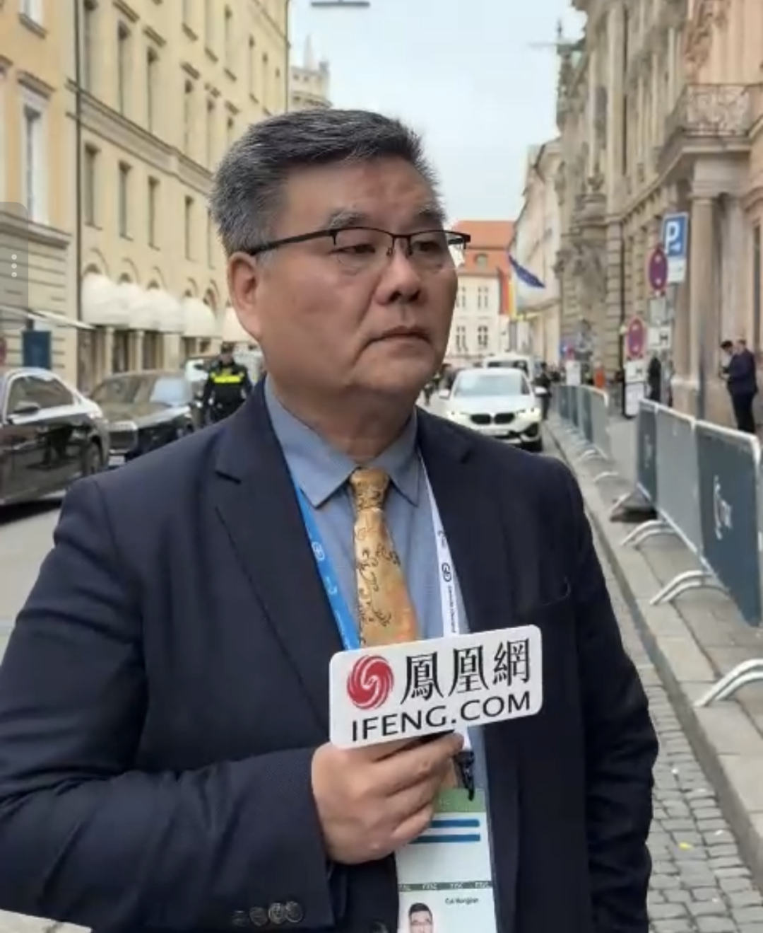 ▎《凤凰大参考》慕尼黑现场对话北京外国语大学欧盟与区域发展研究中心主任崔洪建。