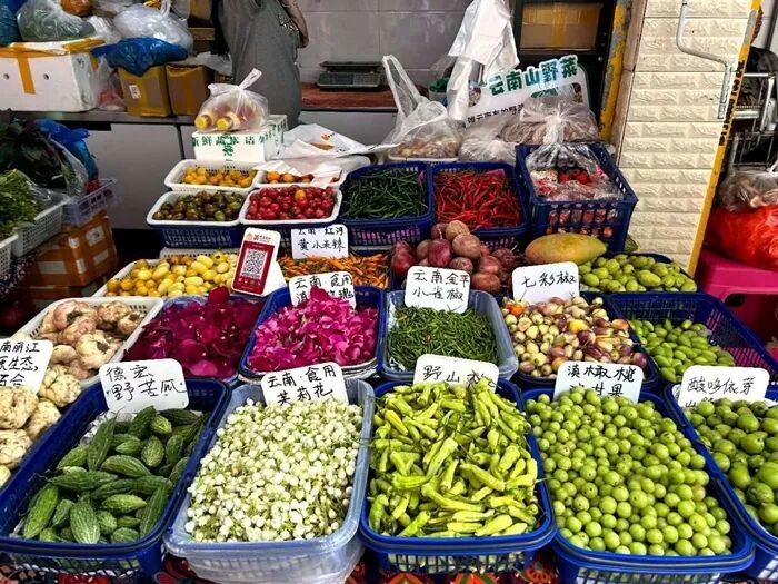 菜市场的地方特色能否持续保留是大家关心的问题    钟淑如摄