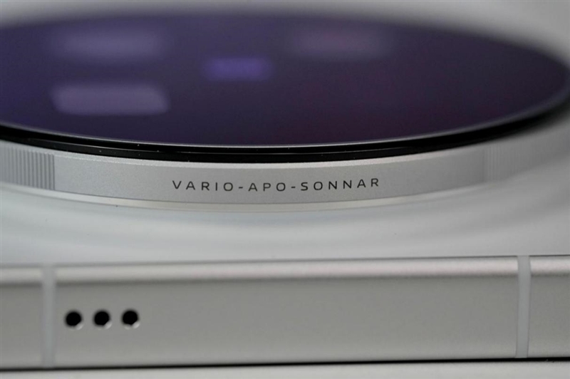 14-400mm终极全焦段!vivo X300 Ultra手机全面评测:依然是年度影像机皇