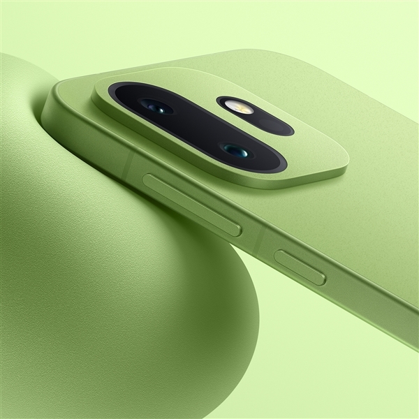 一加15T外不雅出炉:6.32英寸从简小直屏!两款相配巧克力配色