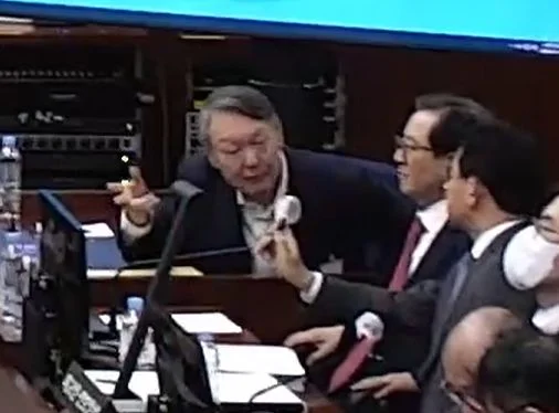 ▲尹锡悦在庭审中