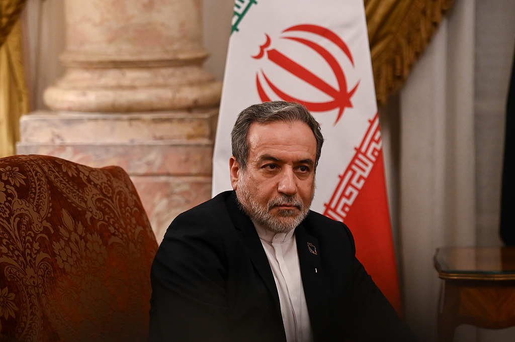 伊朗酬酢部长阿拉格王人 府上图 图源：视觉中国