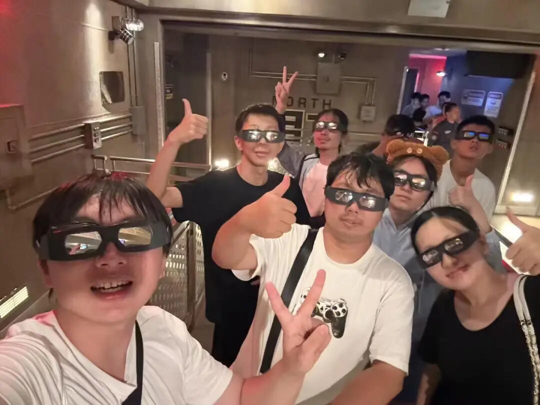 对话仲泰：不做应用做分发，24岁创始人要当AI时代的“大众点评”｜浪潮对话