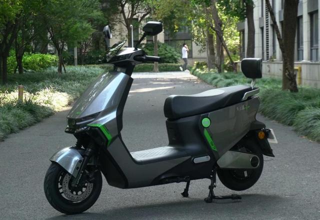 九号、小牛电摩，都降到了3000元档，为什么电动自行车却涨价了？-有驾