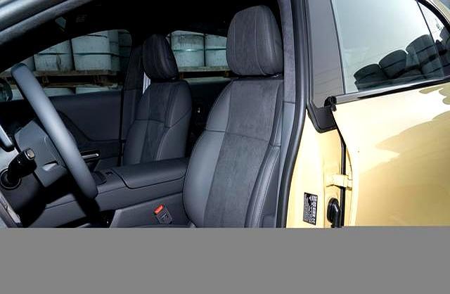 江阴街头堵车到寸步难行，细君坐后排说膝盖顶着前座-有驾