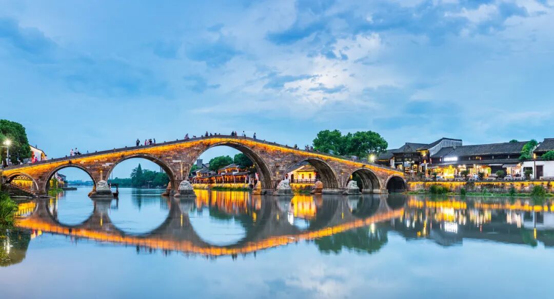图虫创意-1622895543674208257.jpeg