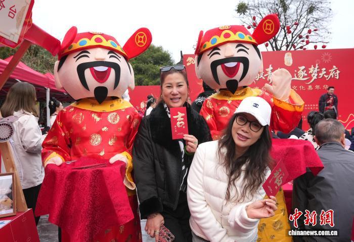 图为活动现场。记者 安源 摄