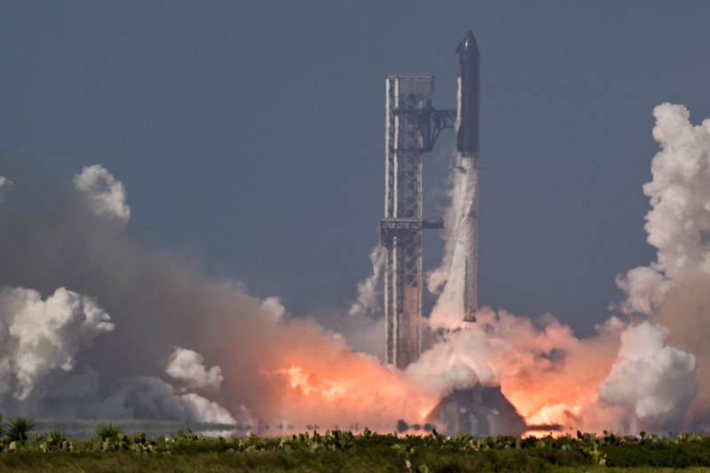当地时间5月22日，美国得克萨斯州，美国SpaceX新一代重型运载火箭“星舰”发射升空，实施第12次试飞。东方IC