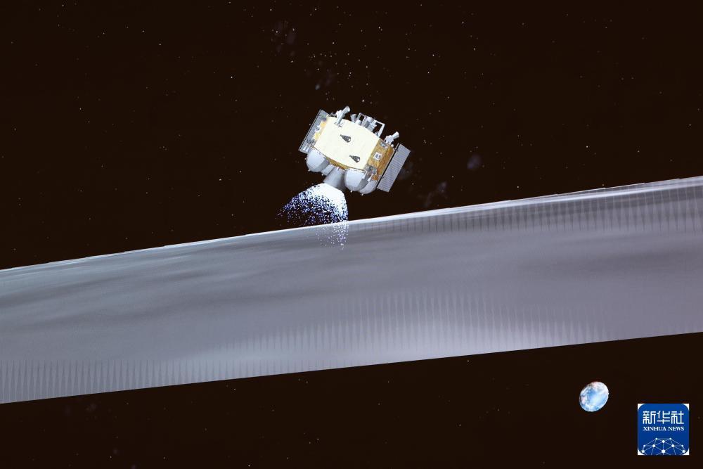 2024年6月4日在北京航天飞行控制中心屏幕上拍摄的嫦娥六号上升器携带月球样品自月球背面起飞的动画模拟画面。新华社记者 金立旺 摄