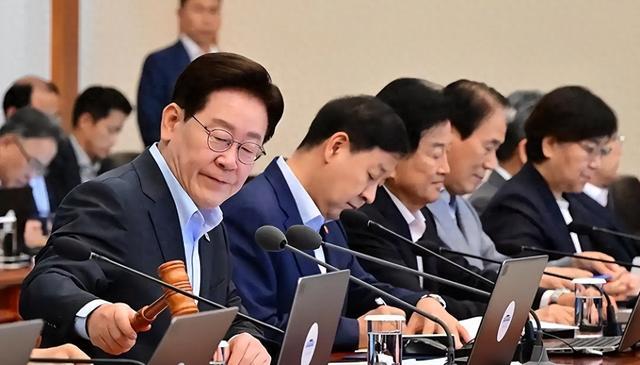 70年头一遭：李在明一刀砍掉韩国检察官的