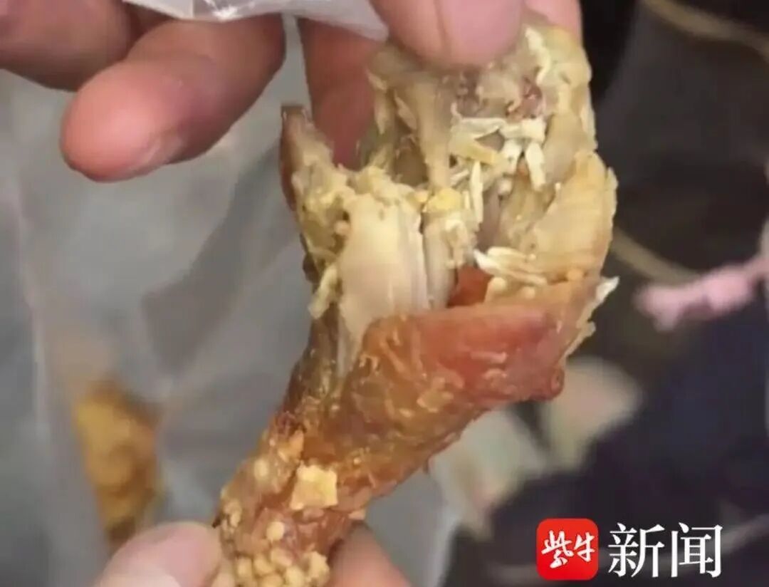 正新鸡排被曝鸡腿生蛆 南京门店担心受牵连