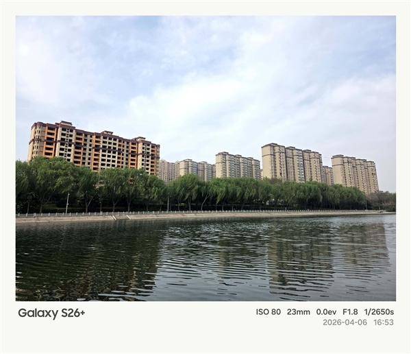 第五代骁龙8至尊版加持！三星Galaxy S26+手机体验评测：浮薄与性能兼得