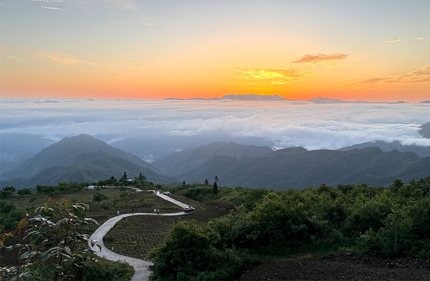 徐家沟云海日出景观。吴永杰摄