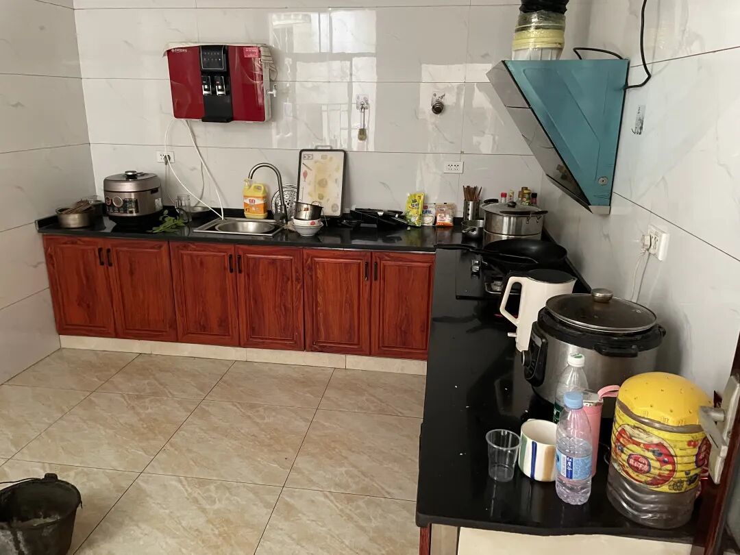 杨洁家的厨房。