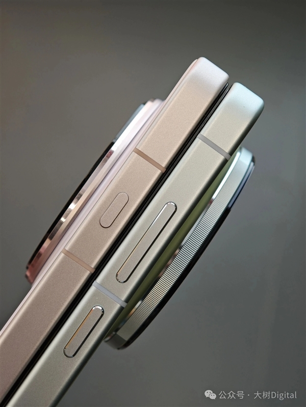 vivo X300 Ultra真机实拍:双拼色+大圆Deco 相机感十足