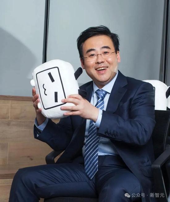 北邮00后UP主,早在2023年初就开发出了“龙虾”