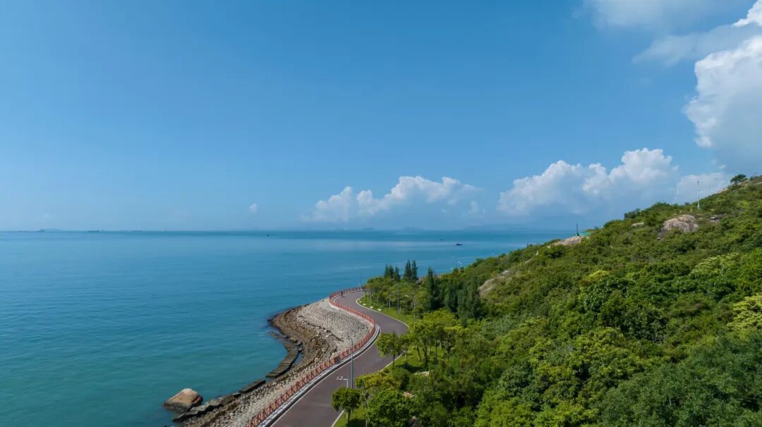 摄图网_507736133_航拍深圳大鹏半岛蓝色海洋海岸线海景（企业商用）.jpg