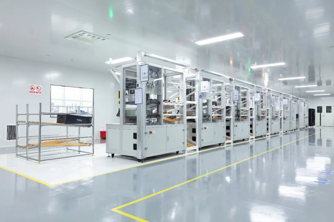 未来黑科技公司生产车间。