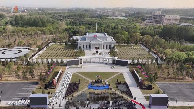 （朝鲜建“白宫”纪念援俄烈士）