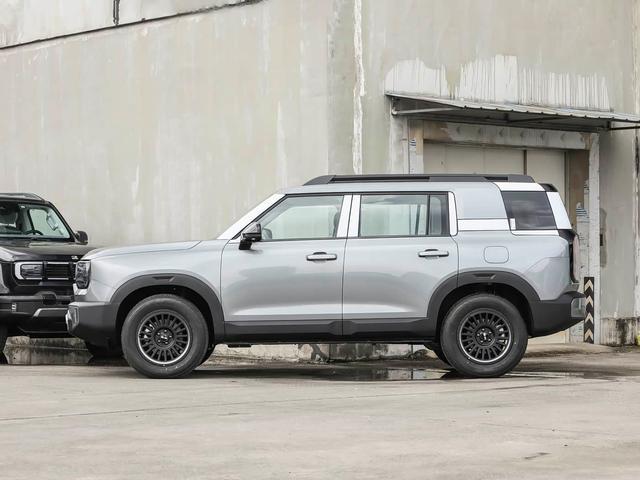 为它放弃CR-V！入门6.99万配4独悬，车长4米73比荣放好看，续航1000km-有驾