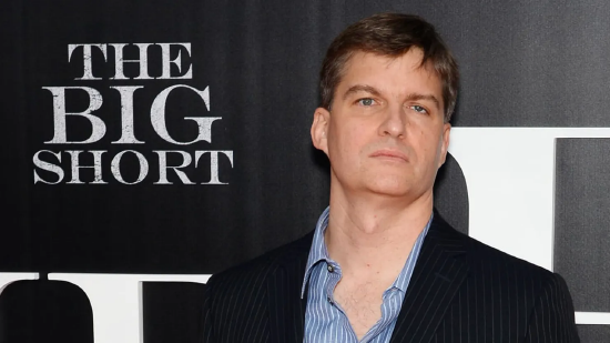 2015 年 11 月 23 日，纽约，迈克尔・伯里出席在王人格菲尔德剧院举办的《大空头》纽约首映式。