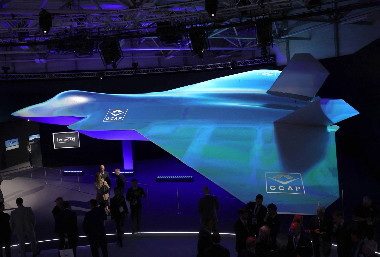 图为2024年展出的“环球作战空中计算”战机的认识模子。 图源:日媒