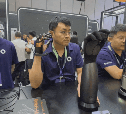 机器人找工作的时 代 可能就要来 了