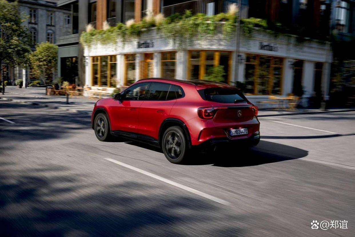 奔驰第三代紧凑型 SUV GLA 正式发布,轴距加长、搭载全新动力总成
