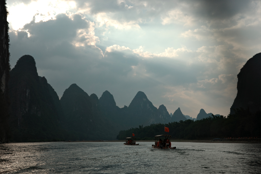 漓江精华段风景。