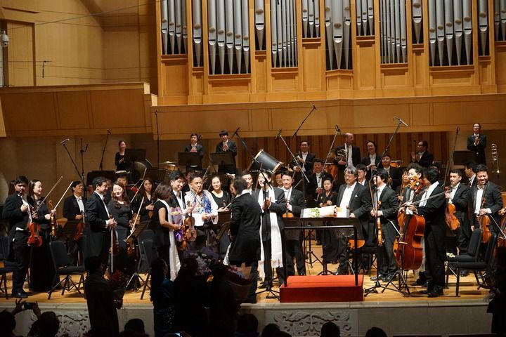 藏族音乐家觉嘎的交响乐作品音乐会在北京中山音乐堂举办（2016年10月29日摄）。新华社记者 姜帆 摄