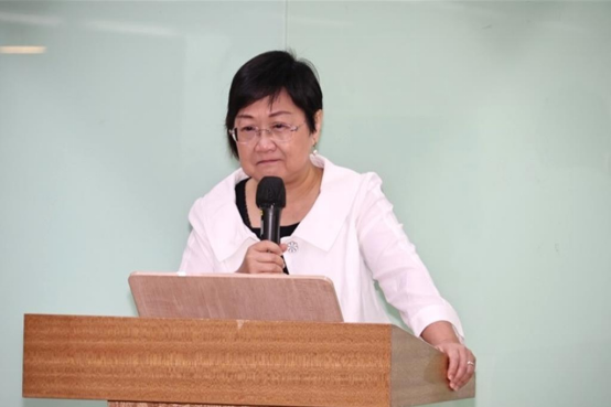 徐佳青10月7日举行记者会请辞。图源:台湾中时新闻网