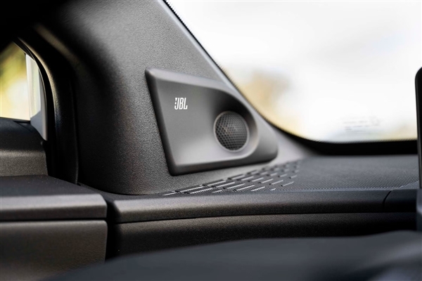 丰田全新电动跨界车bZ Woodland