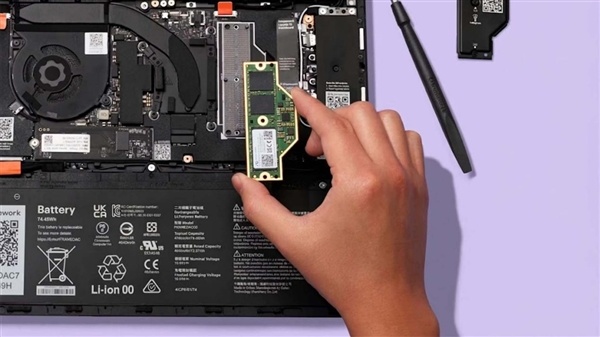 同样的LPDDR5X 苹果快39%！Framework模块化内存不及M5 MacBook Pro