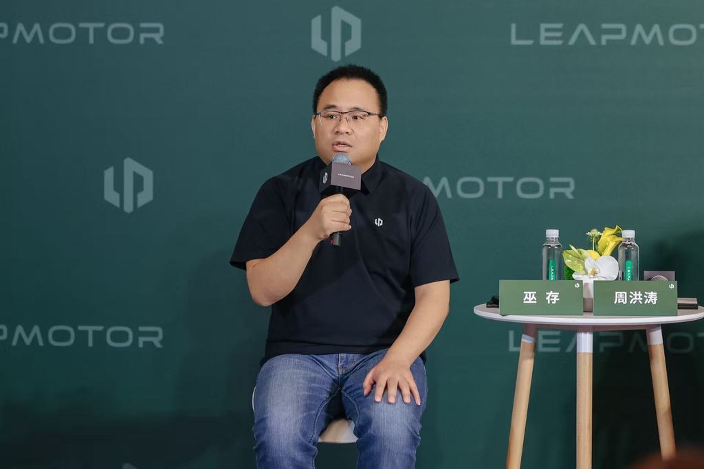 比小米SU7便宜9万!吉利银河拿出像素级“平替”