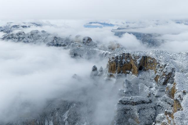 图为牛宜丰艺术类作品《王莽岭&middot;雪霁太行》