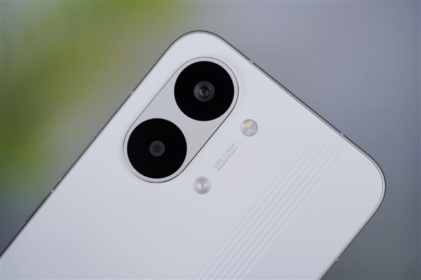 9000mAh小米史上最大电池!REDMI Turbo 5 Max图赏