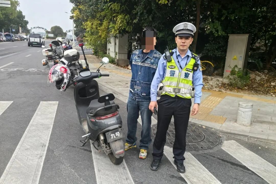 镜湖电摩.jpg