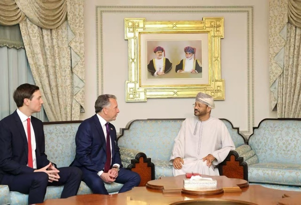 △阿曼外交大臣巴德尔分别会见参加谈判的伊美两国代表团