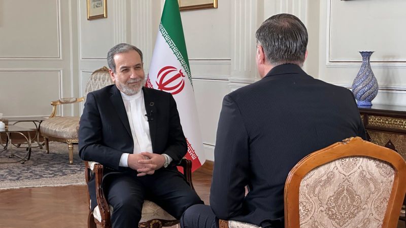 伊朗外长阿拉格齐接受CNN专访 视频截图