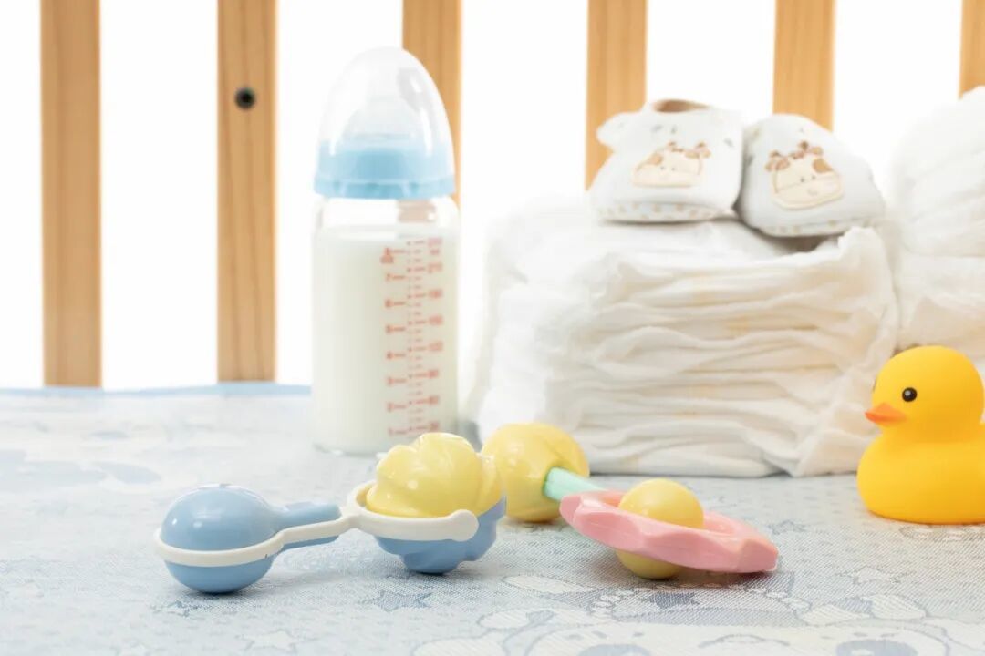 摄图网_501637796_婴儿用品_(企业商用).jpg